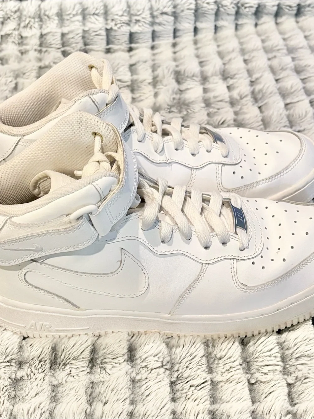 Nike Youth White High-Top AIR FORCE ONES Sneakers 6.5Y